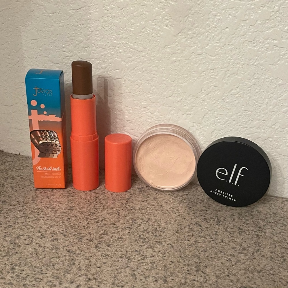 Juvias Place Foundation "Tunusia" with Elf Poreless Putty Primer